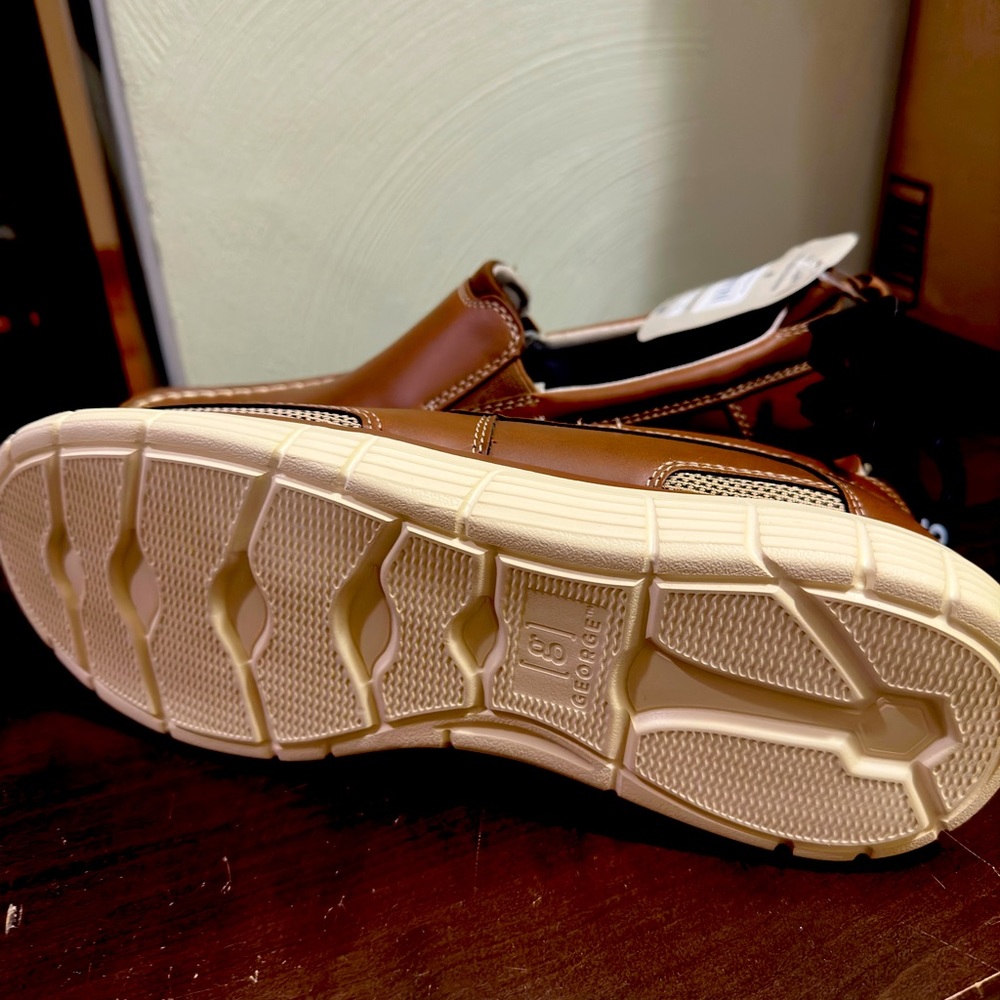 George Lightweight Casual Slip-On Shoe; Men’s size 9